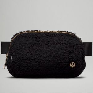 Lululemon Everywhere Belt Bag 1L NWT MSRP $58